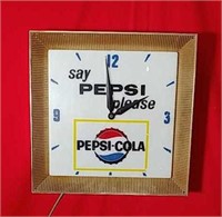 Vintage Light Up Pepsi Clock 
Working Condition