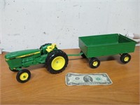 Ertl John Deere Tractor & Wagon Set