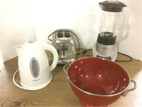 Lot of Four Nice Kitchen Items