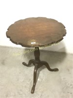 Vintage Mahogany tilt top table