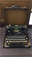 Vintage Royal brand typewriter, black enamel, in