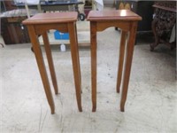 PAIR MAHOGANY PLANT STANDS 30"T X 12"W