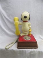 VINTAGE SNOOPY TELEPHONE 13.5"T X 9.5"W X 8.5"D