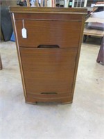 MAHOGANY BEDSIDE CABINET (AS-IS) 27.5"T X 15"W X