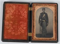 CIVIL WAR 1/8TH  TINTYPE - ARMED UNION SOLDIER