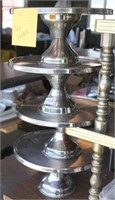 4 stainless steel pastry stands