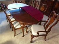 Drexel Dining Room Table with 8 Claw Foot Chairs