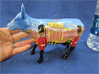 cow parade figurine - england cow
