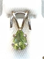 S/Silver Peridot Pendant