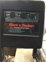 Black & Decker 7 1/2" Power Band Saw & Blades