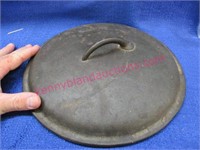 antique cast iron lid (fits 10in skillet)