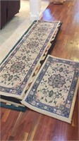 Small area rug and runner floral pattern