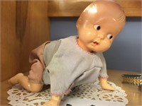 VINTAGE IRWIN CELLULOID WIN-UP CRAWLING BABY DOLL