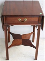 SMALL MAHOGANY 1 DRAWER DROP LEAF TABLE,