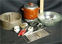 Large Vintage Kitchen Lot