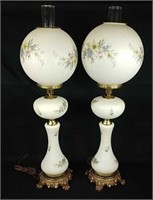 Pair Of Beautiful Gone With The Wind Style Lamps
