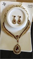 GOLD-TONE, AMBER AND CLEAR RHINESTONE NECKLACE