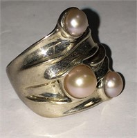 Israel Sterling Silver & Pearl Ring