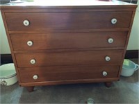 4 DRAWER CHEST OF DRAWERS