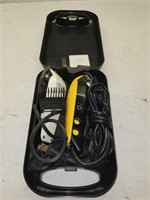 2 Wahl Pet Clippers with Case