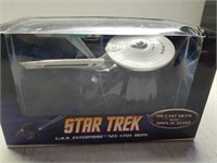 Star Trex U.S.S Enterprise Hot Wheels New in box