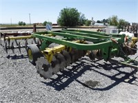 John Deere 310 Heavy Duty 14' Tandem Disk