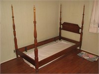 Pair of Federal Style Twin Beds