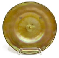 SIGNED QUEZAL IRIDESCENT GOLD ART GLASS PLATE