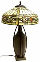 QUOIZEL ARTS & CRAFTS STYLE LEADED GLASS LAMP