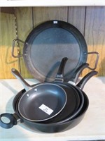 GROUP OF FRYING PANS