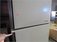 Frigidaire Refrigerator bottom door needs adjusted