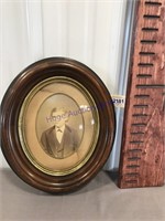 Oval wood frame picture