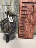 The Ney Mf'g Co. wood pulley--4.5" wheel