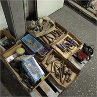 Oil cans, monitor- scanner, hitch pins,
