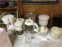 LOT OF KITCHEN APPLIANCES INCLUDING TWO