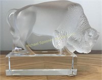 LALIQUE FROSTED BUFFALO FIGURINE PAPERWEIGHT
