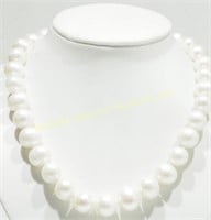 LARGE FRESHWATER PEARL NECKLACE