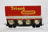 HO Train Tri-Ang Railways, Pickle Box Car Freight
