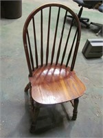 Wood chair, rounded back