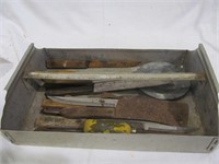 Metal carrier w. knives, etc.