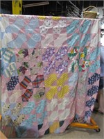 Quilt top w. pink