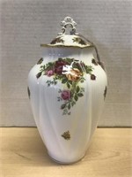 Royal Albert Old Country Roses Large Covered Jar
