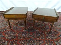PAIR OF MID-CENTURY MODERN END TABLES