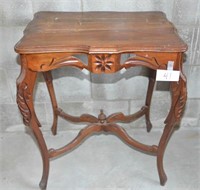 Vintage side table measures 26.5 T x 23 L x 17 D