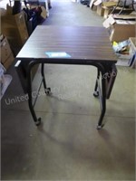 Table with folding sides