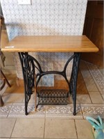 Nice cast iron Singer sewing machine table