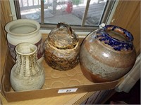 Four pieces pottery