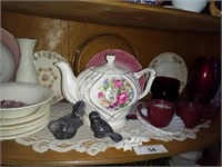 Contents shelf to curio cabinet vintage teapot