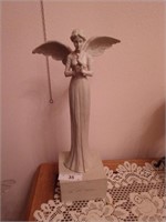 Angel statue approximately 18 in tall