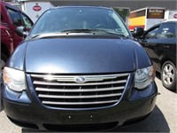 2007 Chrysler Town & Country Touring 2A8GP54L47R26